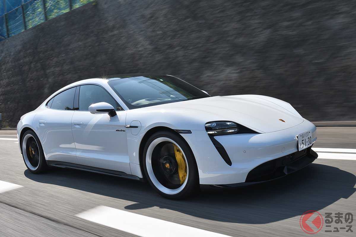 ポルシェ「タイカンターボS」の走り。黄色いキャリパーの「ポルシェセラミックコンポジットブレーキ」はタイカンターボSに標準装備