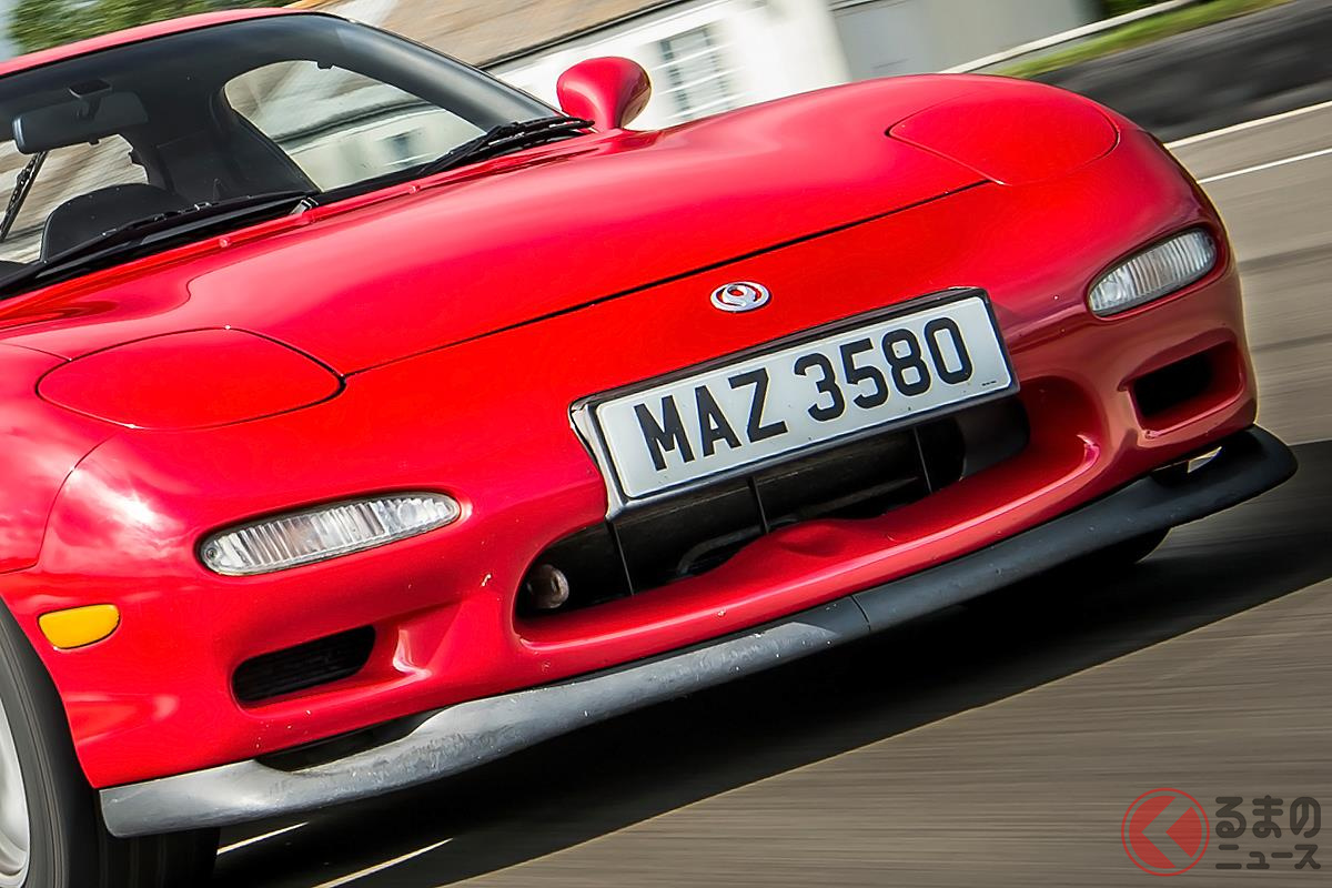 王道といえるハイパワー&リトラクタブルヘッドライトで後輪駆動のスポーツカーたち