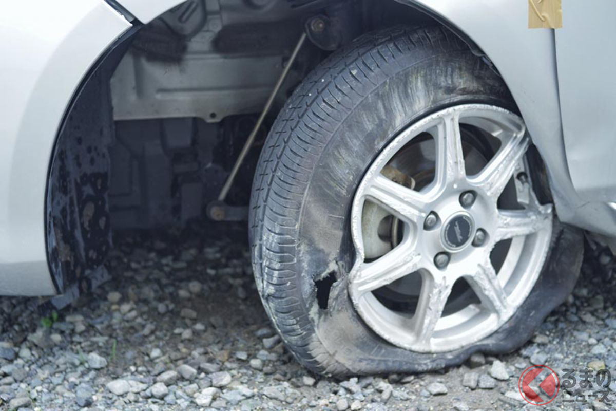 空気圧が低いまま走行すると、タイヤがパンクするリスクも高くなる