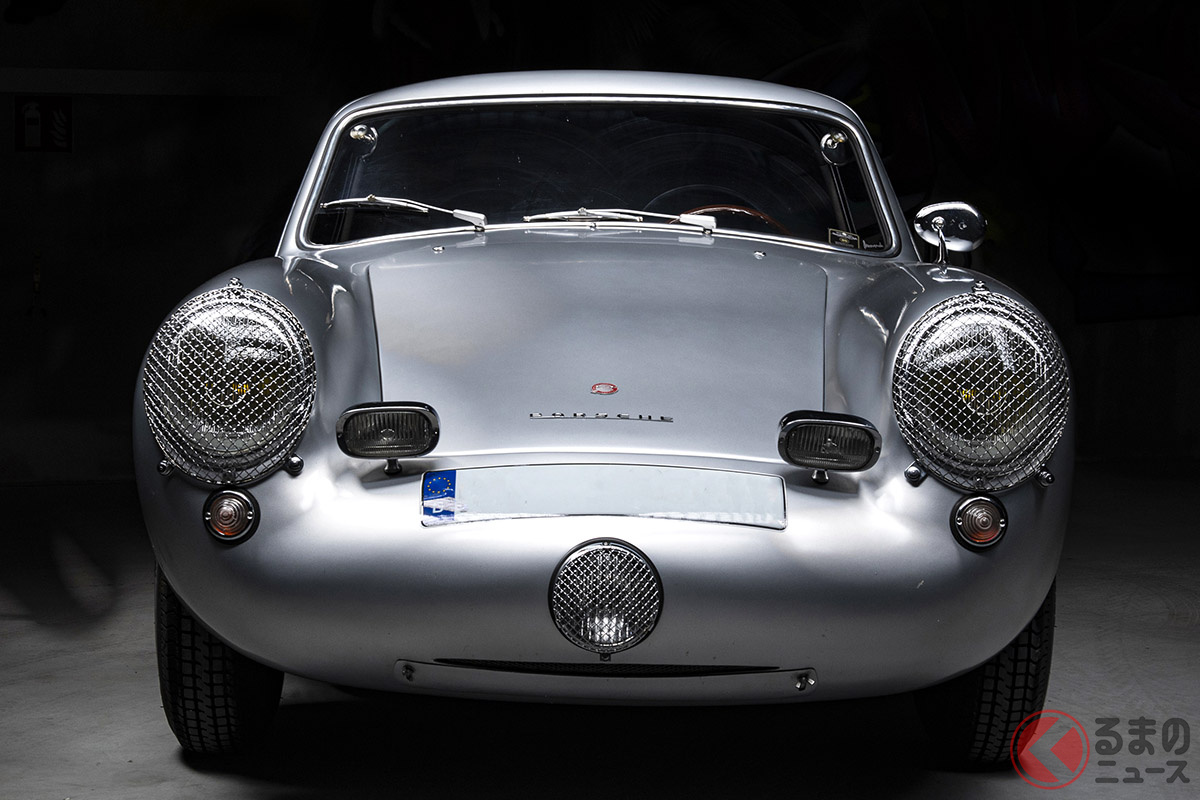 真正面から見てようやくポルシェらしいスタイリングを見出せる(C)2021 Courtesy of RM Sotheby's