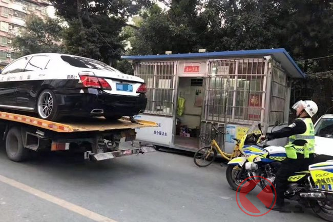 なぜ 中国の警察に日本のパトカーが捕まった 押収されたクラウンパトカーの真相とは くるまのニュース