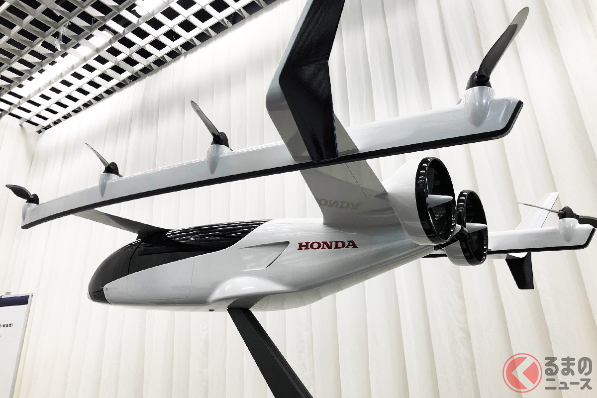 「Honda eVTOL(電動垂直離着機)」の模型
