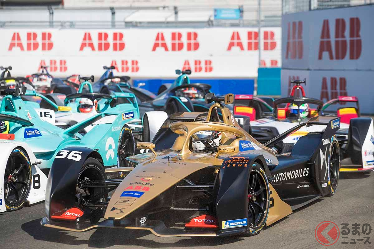 フォーミュラEは都市部で開催されるレースなのでコース幅が比較的狭く、追い越しをしかけた際にマシン同士が接触することが少なくない