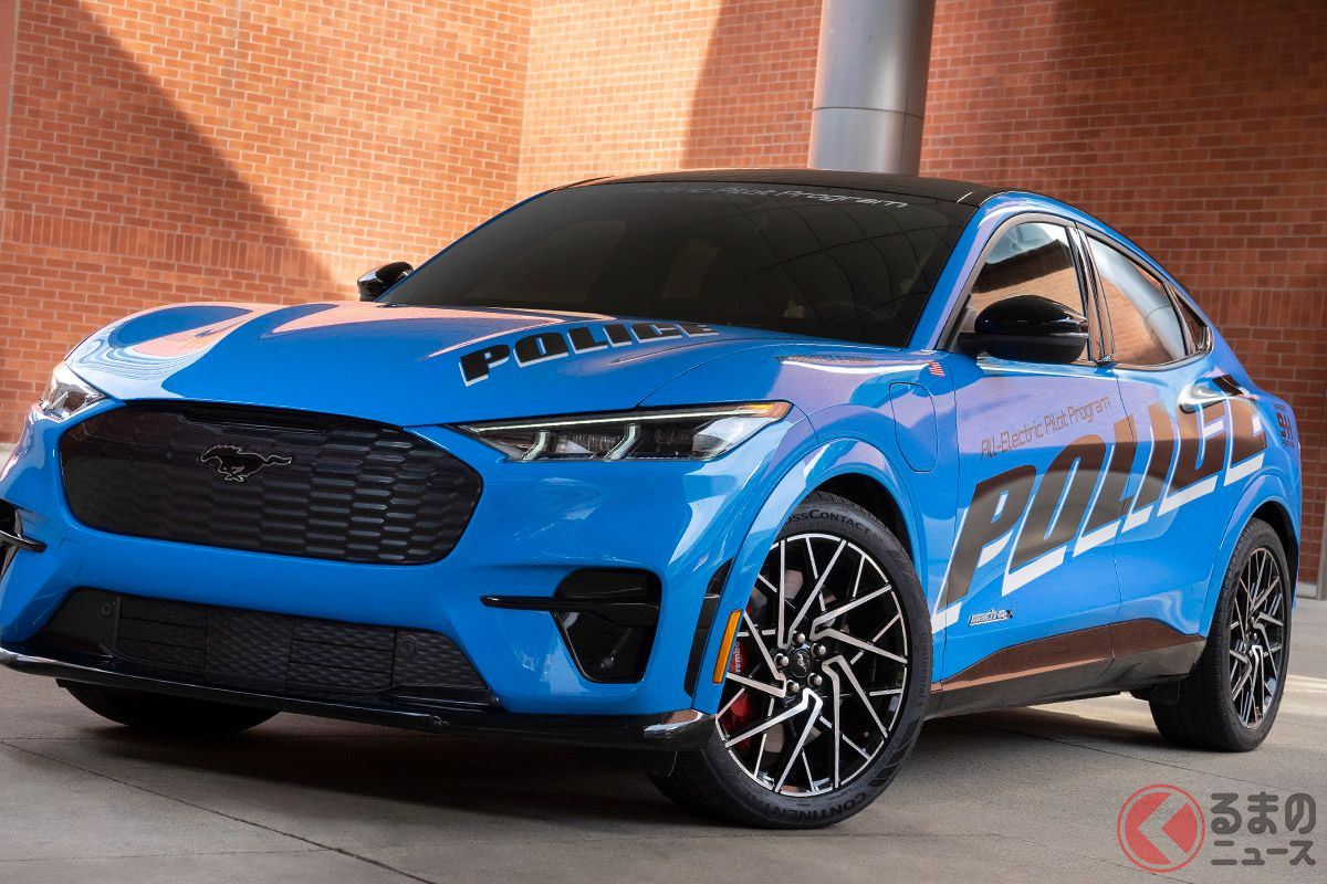 ミシガン州警察にテスト用として提供されたSUV型電気自動車、フォード「マスタング マッハE」のパトカー