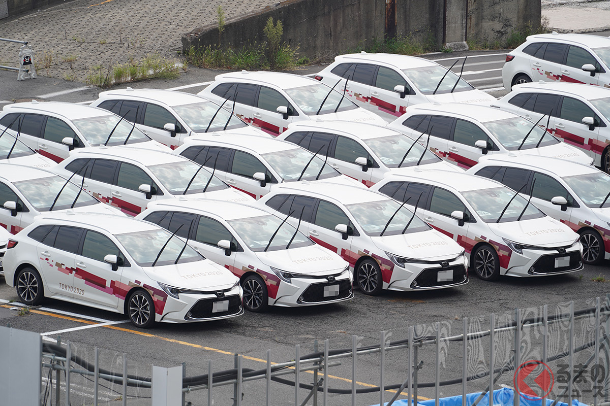 築地市場跡地に大量に保管されている「カローラツーリング リミテッド」(写真撮影:加藤ヒロト)