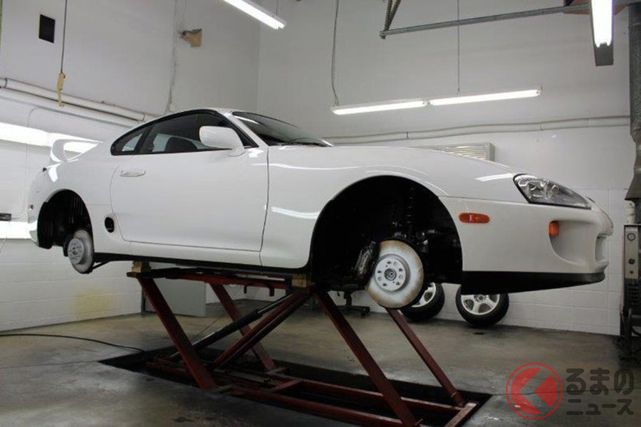 温度管理された場所で保管されていた極上品の「80スープラ」(Copyright c JamesEdition.com)