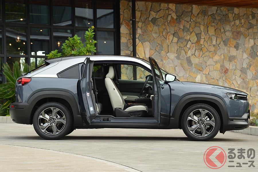 観音開きのMX-30