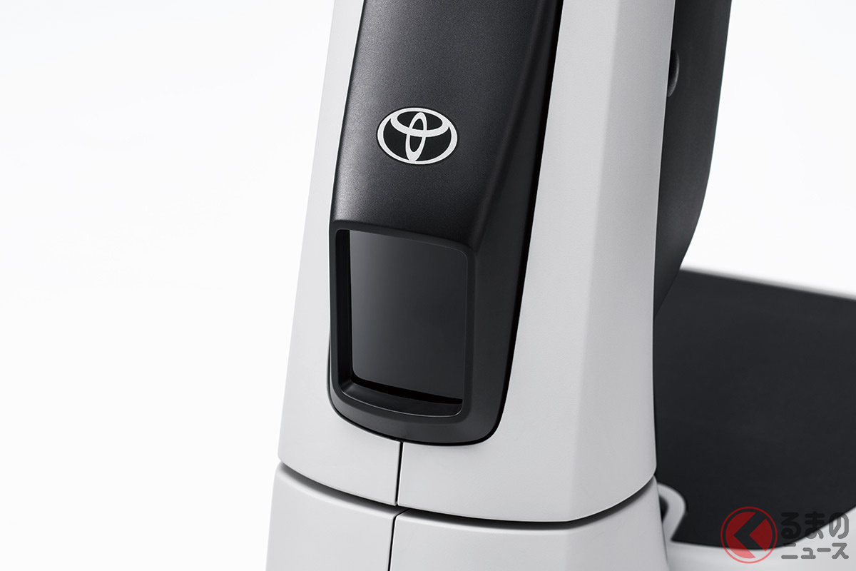 「C+walk T(シーウォーク・ティー)」