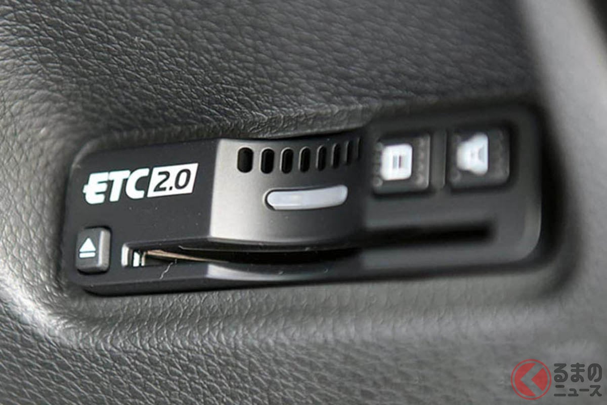 ETC2.0車載器。ETCの利用率は93％とほとんどのクルマに装備されているが、ETC2.0の場合はまだ全体の1割にも達していない