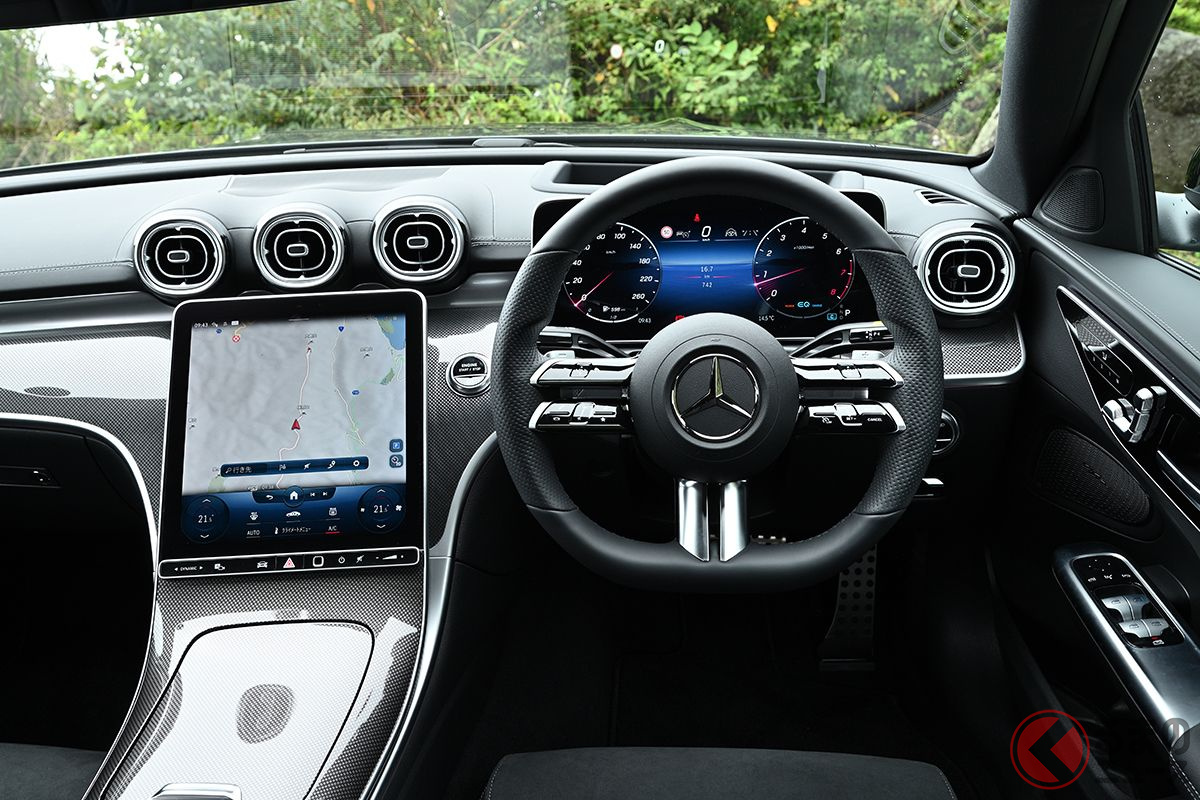 メルセデス・ベンツ新型「C200アバンギャルド」のインパネ