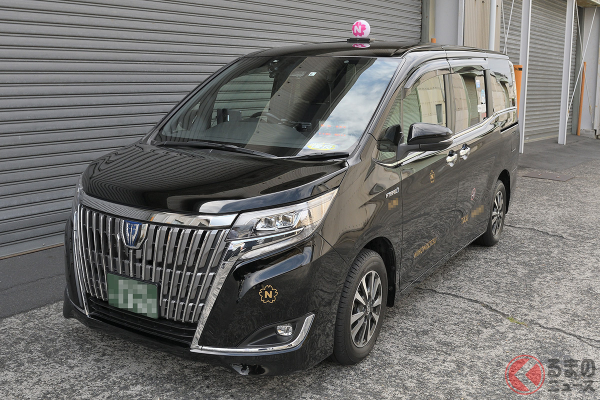 見かけたら激レアな仕様も タクシーの 行灯 には意味がある シンボル以外の重要な役割とは くるまのニュース 見かけたら激レアな仕様も タクシーの 行灯 には意味がある シンボル以外の重要な役割とは くるまのニュース