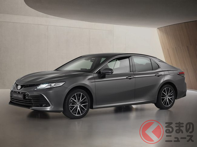 トヨタ新型 カムリ ハイブリッド 登場 よりダイナミックなデザインへと変貌 くるまのニュース トヨタ新型 カムリ ハイブリッド 登場 よりダイナミックなデザインへと変貌 くるまのニュース