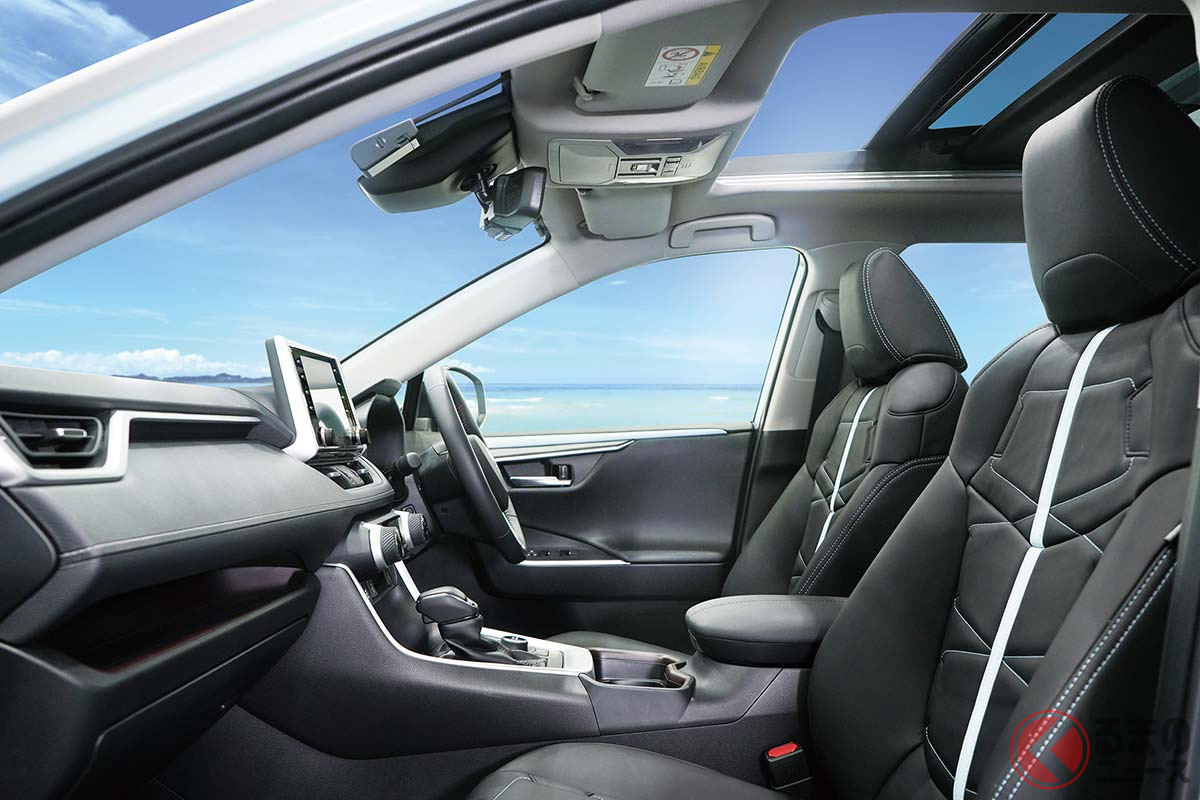 光岡新型「バディ」の内装