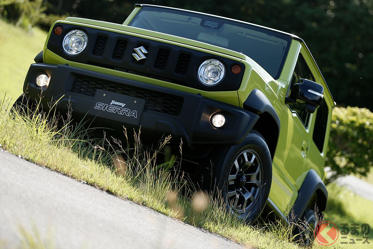 2018年6月にフルモデルチェンジされたスズキ「ジムニー」。1.5リッターエンジンを搭載した「ジムニーシエラ」も大人気だ