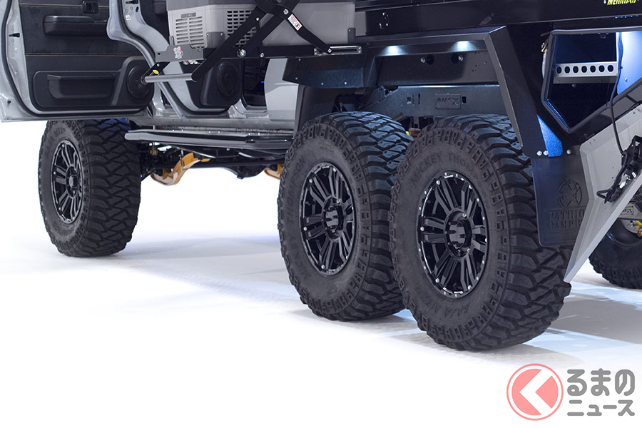 ランクル70に6輪車が爆誕 破壊力満点なモンスターランクルをお披露目 くるまのニュース ランクル70に6輪車が爆誕 破壊力満点なモンスターランクルをお披露目 くるまのニュース