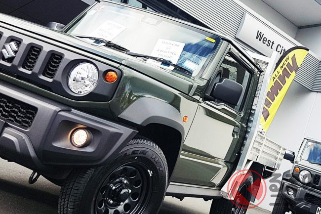 スズキ ジムニートラック がスゴい 違和感ゼロな荷台採用で軽トラ代わり 世界でトラック化されるワケ くるまのニュース スズキ ジムニートラック がスゴい 違和感ゼロな荷台採用で軽トラ代わり 世界でトラック化されるワケ くるまのニュース