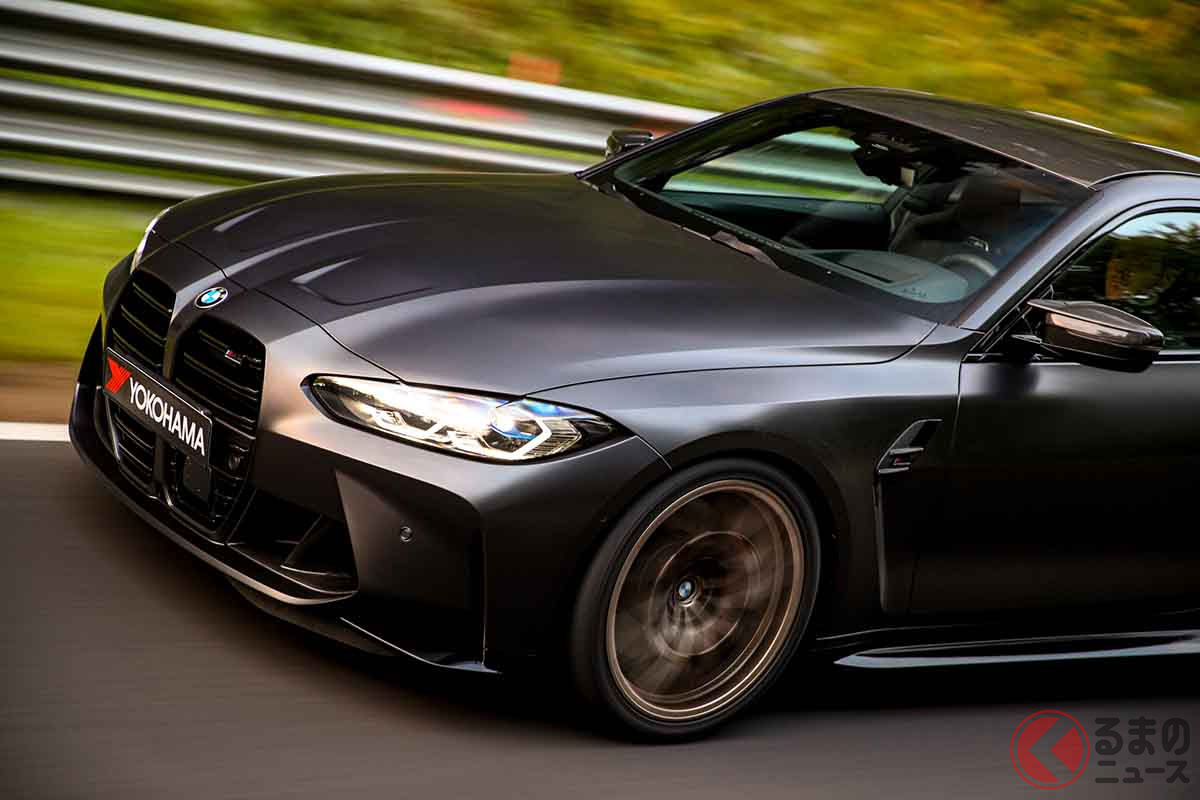 ヨコハマの新ウルトラハイパフォーマンスタイヤ「ADVAN Sport V107(アドバン・スポーツ V107)」を装着したBMW「M4」の走行シーン