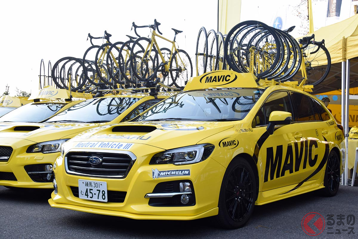 スバル車に自転車を積んでロードレーサーたちを支援する(自転車ホイールメーカーMAVICのサポートカーに採用されたスバル車)