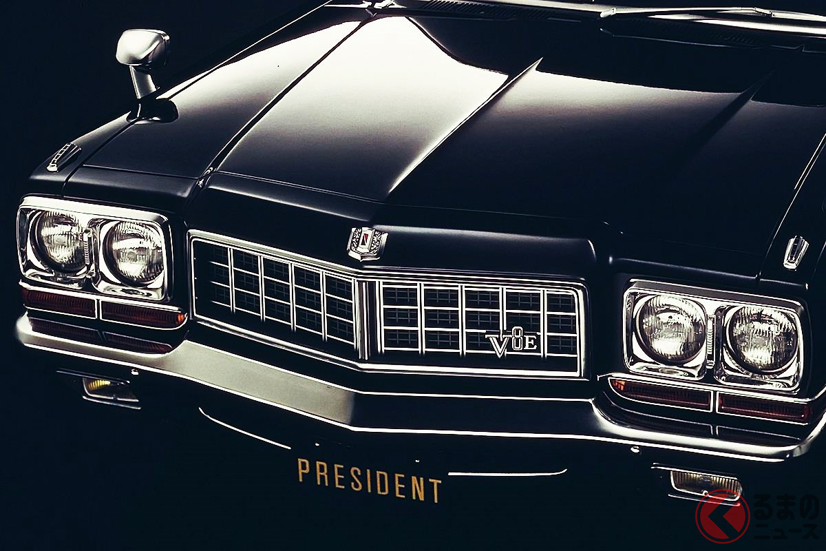 荘厳かつ重厚で、まるで神社仏閣のようなデザインの高級セダンたち