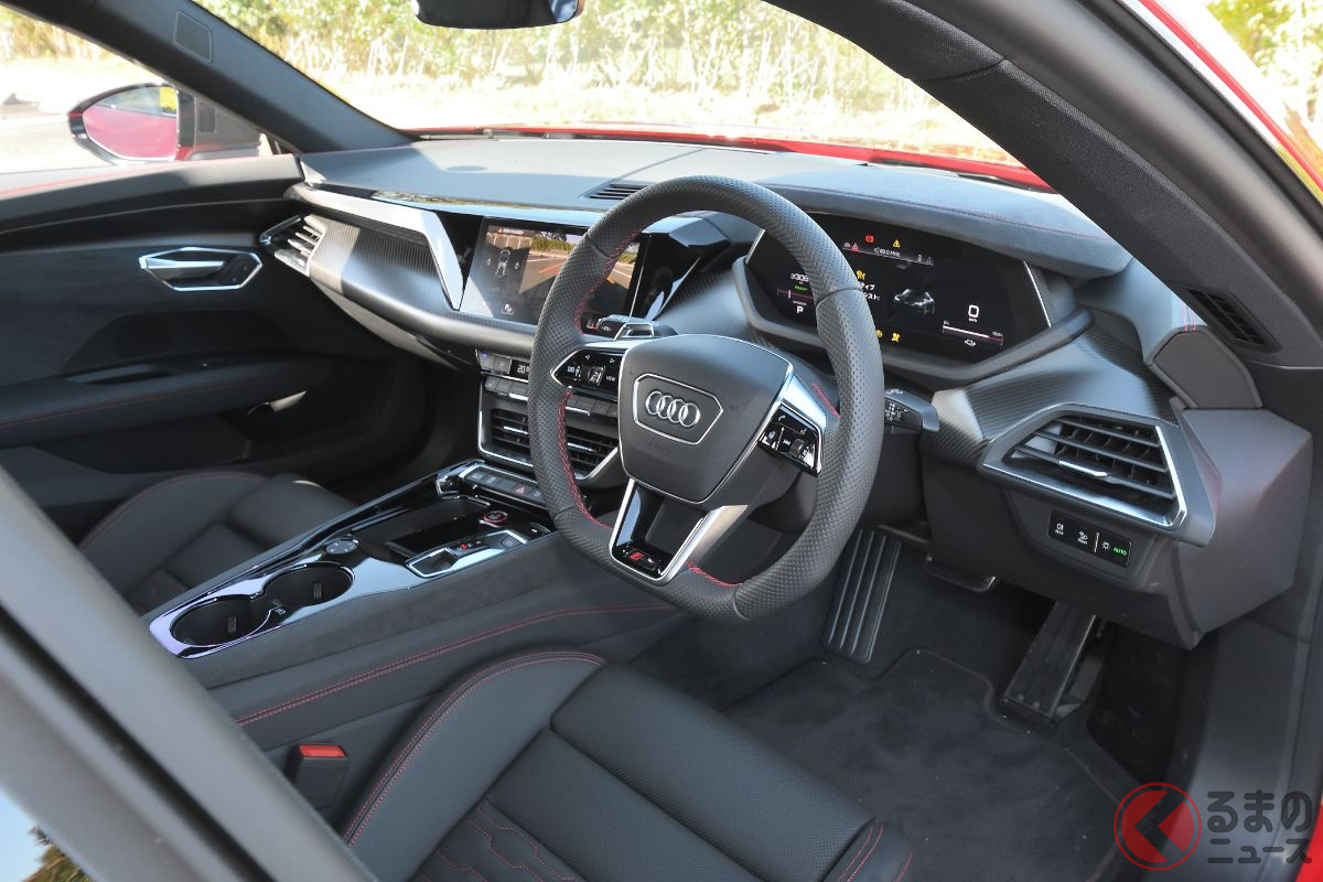 アウディ「RS e-tron GT」のインパネ