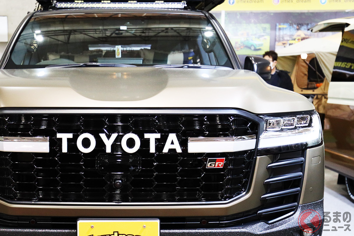 これは渋い! リフトアップされた新型「ランドクルーザー」が初公開された!