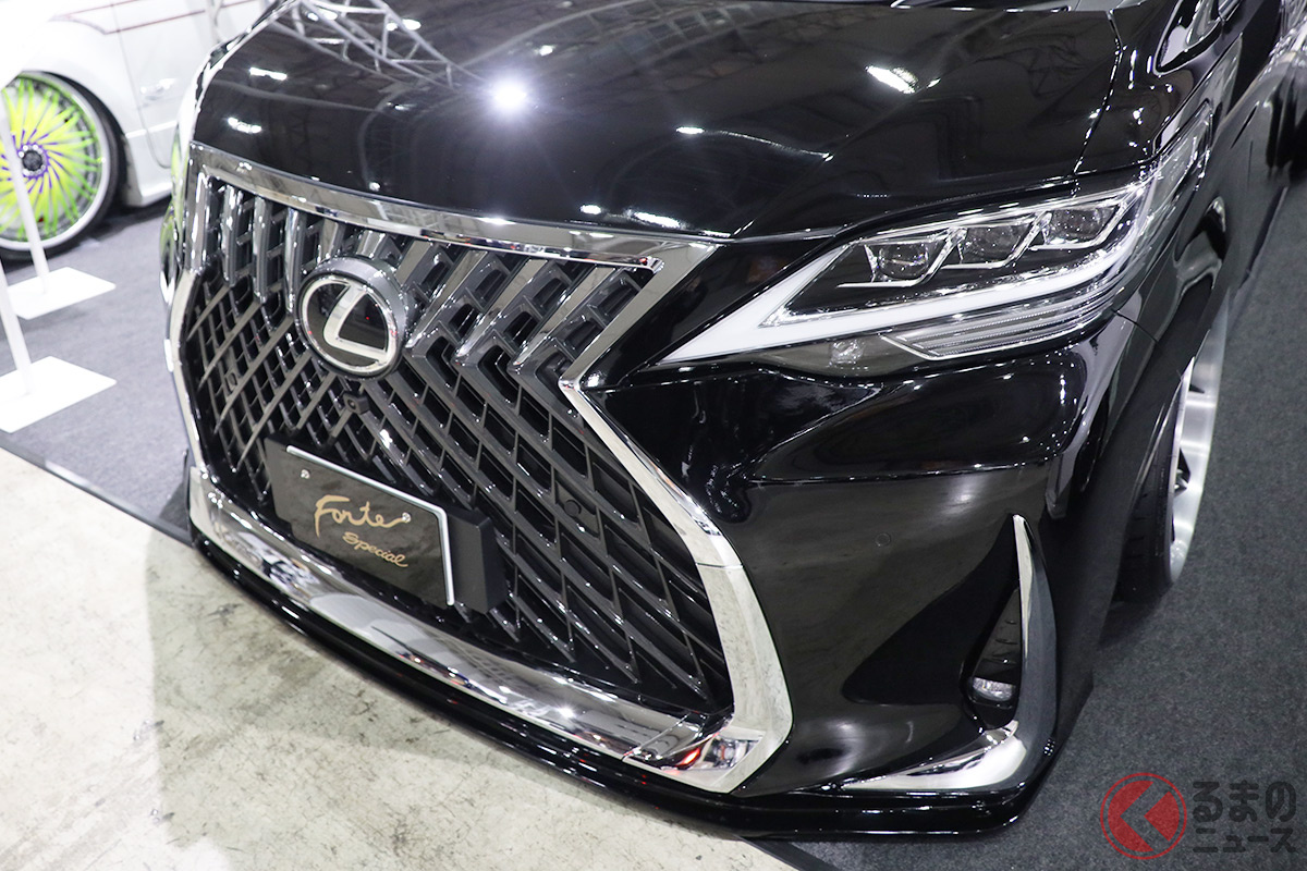 トヨタ アルファード をレクサス顔に 30系後期ベースのlm風カスタムのこだわりがスゴい くるまのニュース トヨタ アルファード をレクサス顔に 30系後期ベースのlm風カスタムのこだわりがスゴい くるまのニュース