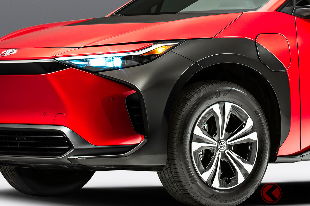 トヨタ新型「bZ4X」