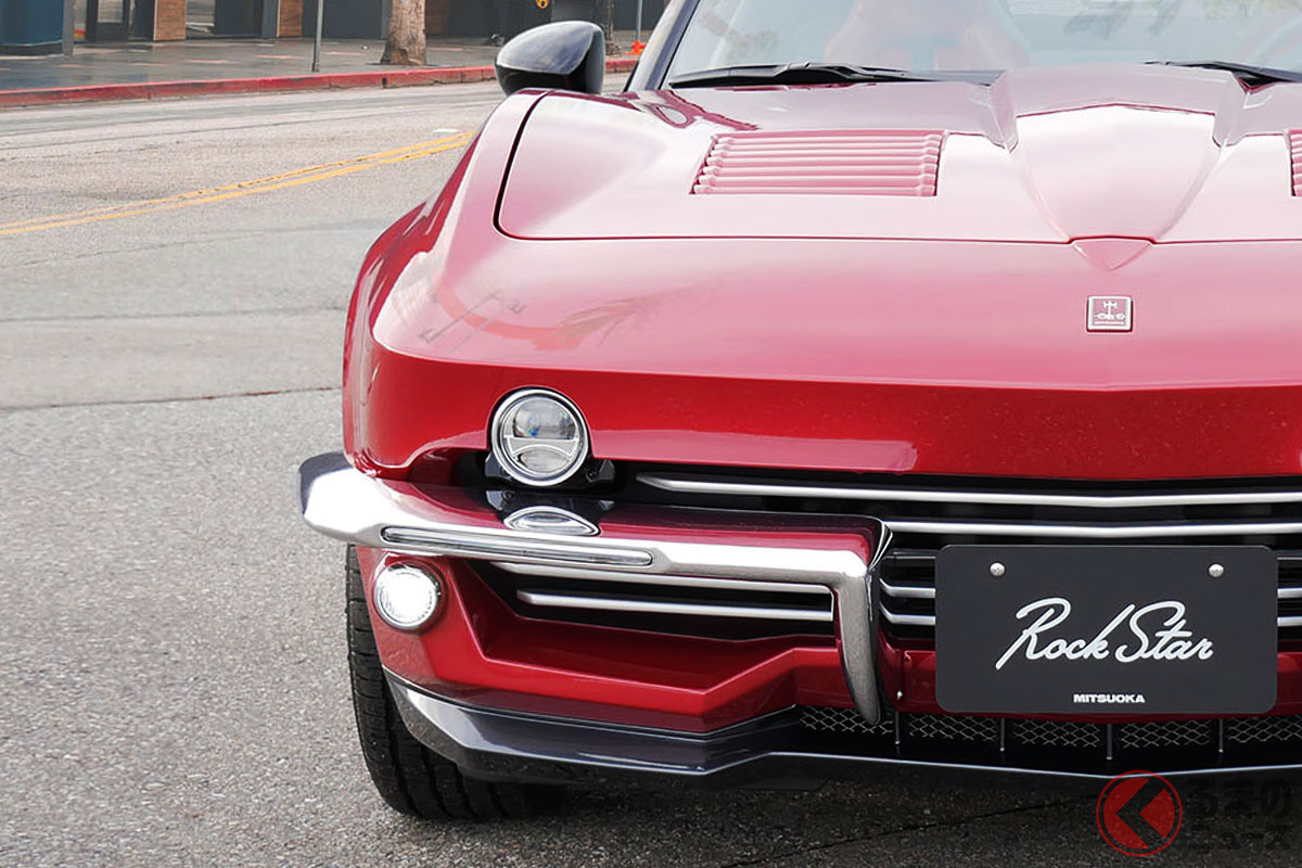 艶やかレッドでアメ車風 新型 ロックスター 限定車の強烈存在感がスゴかった 990万円で限定1台 くるまのニュース 艶やかレッドでアメ車風 新型 ロックスター 限定車の強烈存在感がスゴかった 990万円で限定1台 くるまのニュース