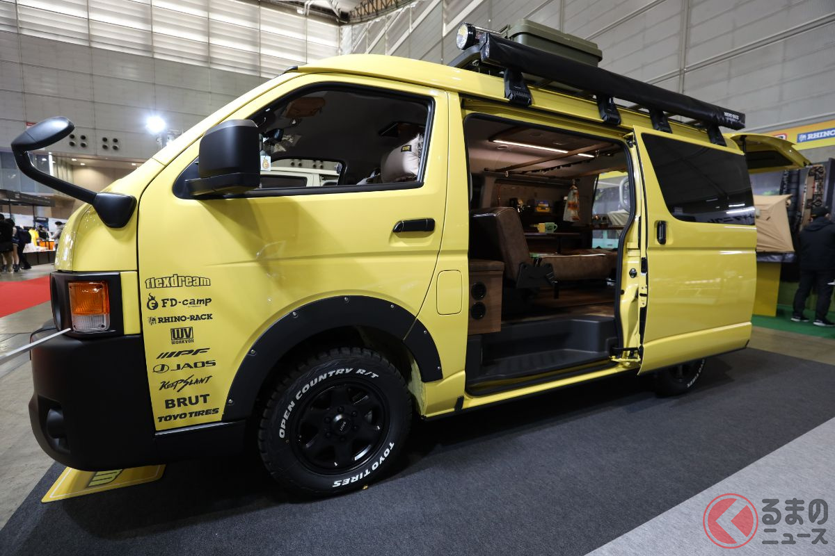 レトロ感強調したトヨタ ハイエース 発売 丸目で Toyota ロゴ強調 豪華家具付き仕様とは くるまのニュース レトロ感強調したトヨタ ハイエース 発売 丸目で Toyota ロゴ強調 豪華家具付き仕様とは くるまのニュース