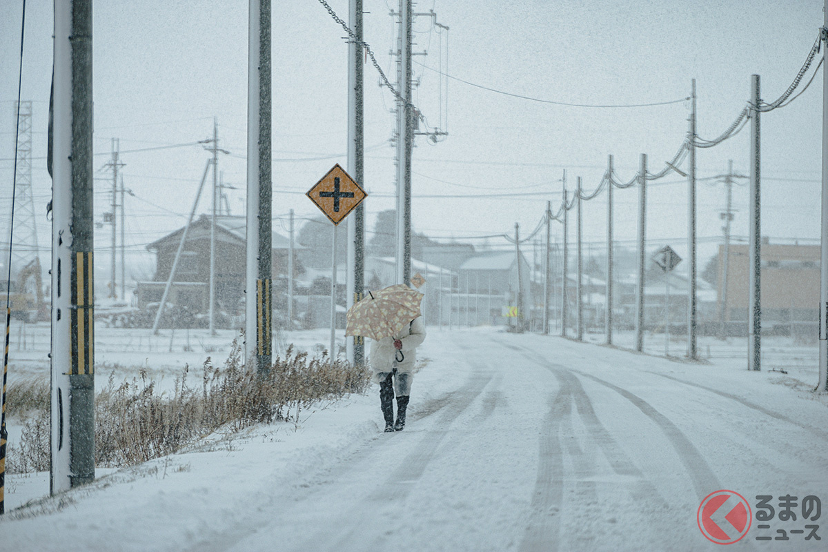 積雪時は歩行者も十分な注意が必要!(画像はイメージ)