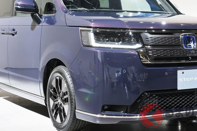 カクつきボディのホンダ新型 ステップワゴン はhv仕様に熱視線 一部で 高すぎでは の声も くるまのニュース カクつきボディのホンダ新型 ステップワゴン はhv仕様に熱視線 一部で 高すぎでは の声も くるまのニュース