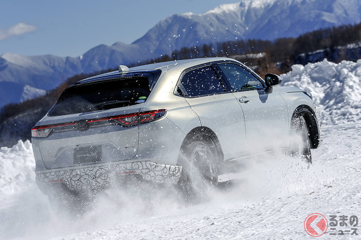 雪道でのホンダ新型「ヴェゼル モデューロX」の走り