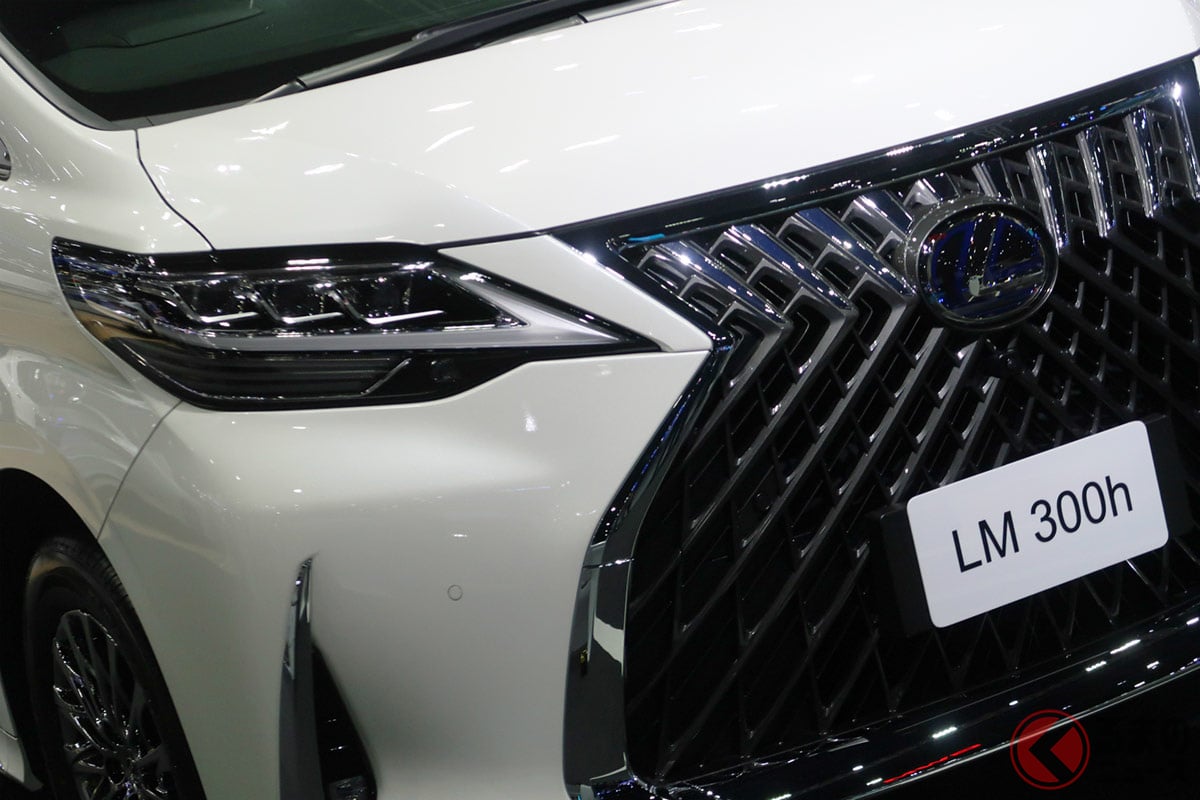 トヨタ アルファード より良い 右ハンのレクサス Lm に乗り込んでみた 00万円超えも タイの六本木 で多数目撃 くるまのニュース トヨタ アルファード より良い 右ハンのレクサス Lm に乗り込んでみた 00万円超えも タイの六本木 で多数目撃 くるまのニュース