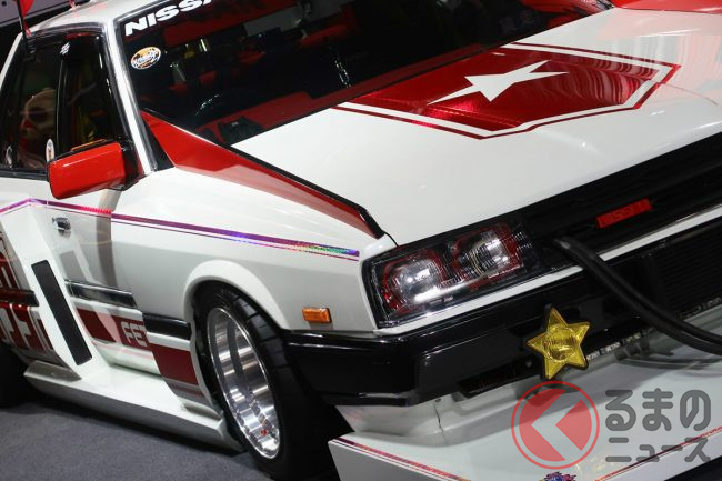 昭和感ヤバい 日産 スカイライン暴走仕様 お披露目 竹槍 出っ歯スタイルがイマなお人気 R30が異国でも愛される存在に くるまのニュース 昭和感ヤバい 日産 スカイライン暴走仕様 お披露目 竹槍 出っ歯スタイルがイマなお人気 R30が異国でも愛される存在に くるまのニュース