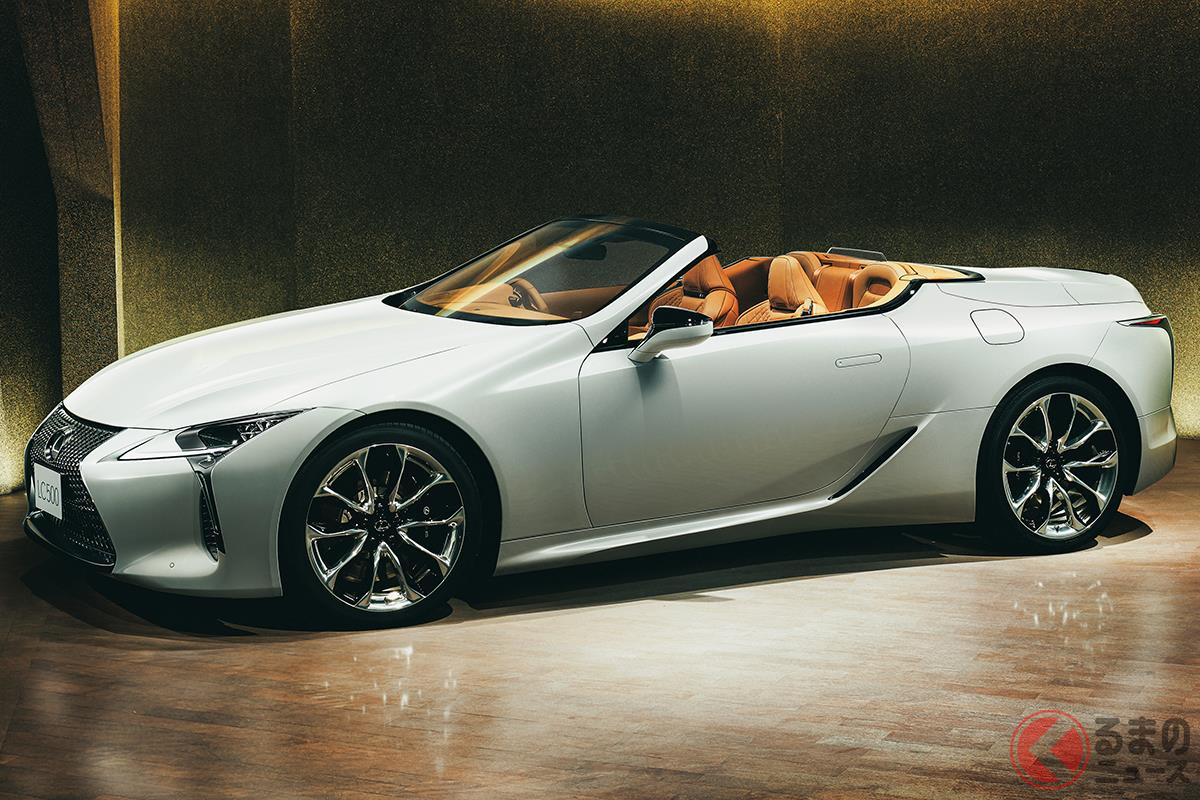 エレガントで美しいスタイルのラグジュアリーオープンカー「LC500 コンバーチブル」