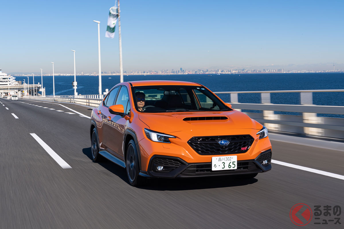 スポーティさと先進装備による快適性を両立