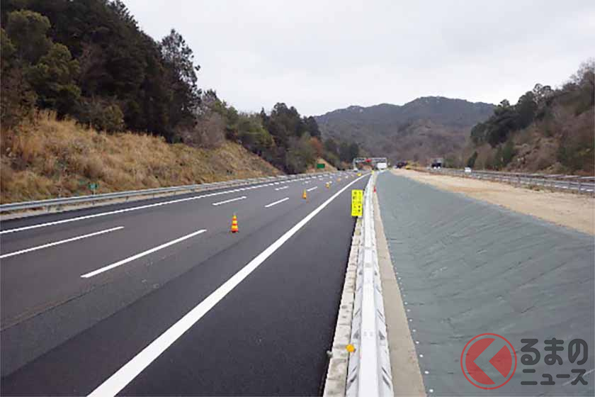 大津JCT(仮称)東側から名古屋方面。2022年2月末撮影(画像:NEXCO西日本)