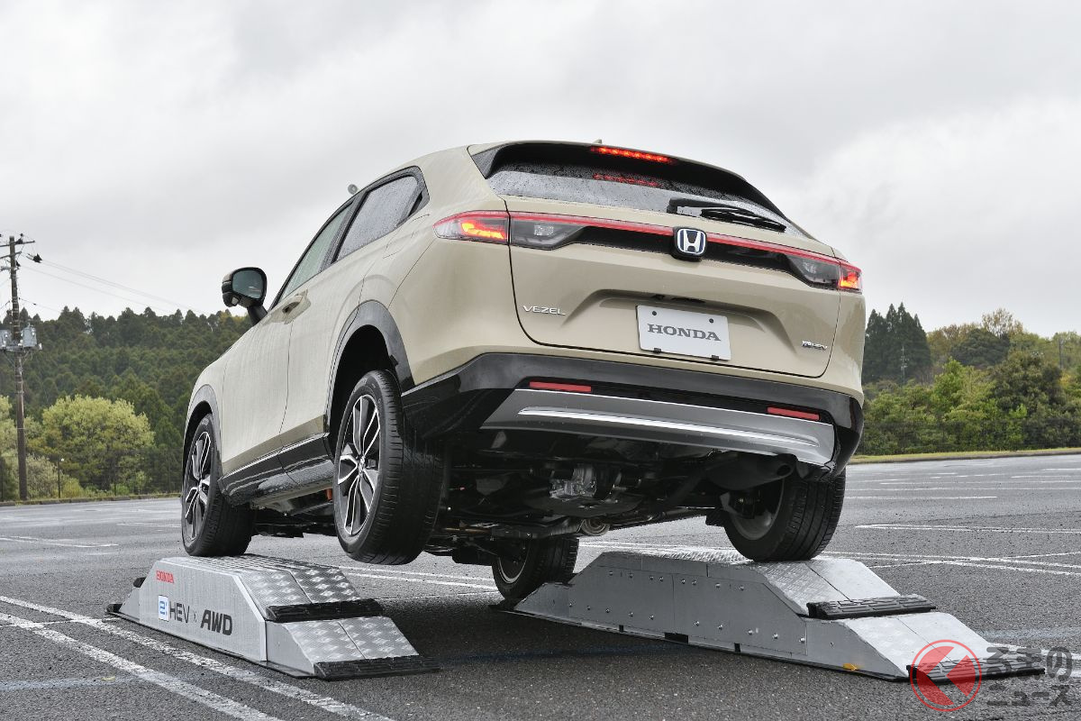 ハイブリッドシステムとリアルタイムAEDを組み合わせシームレスな走りを実現した