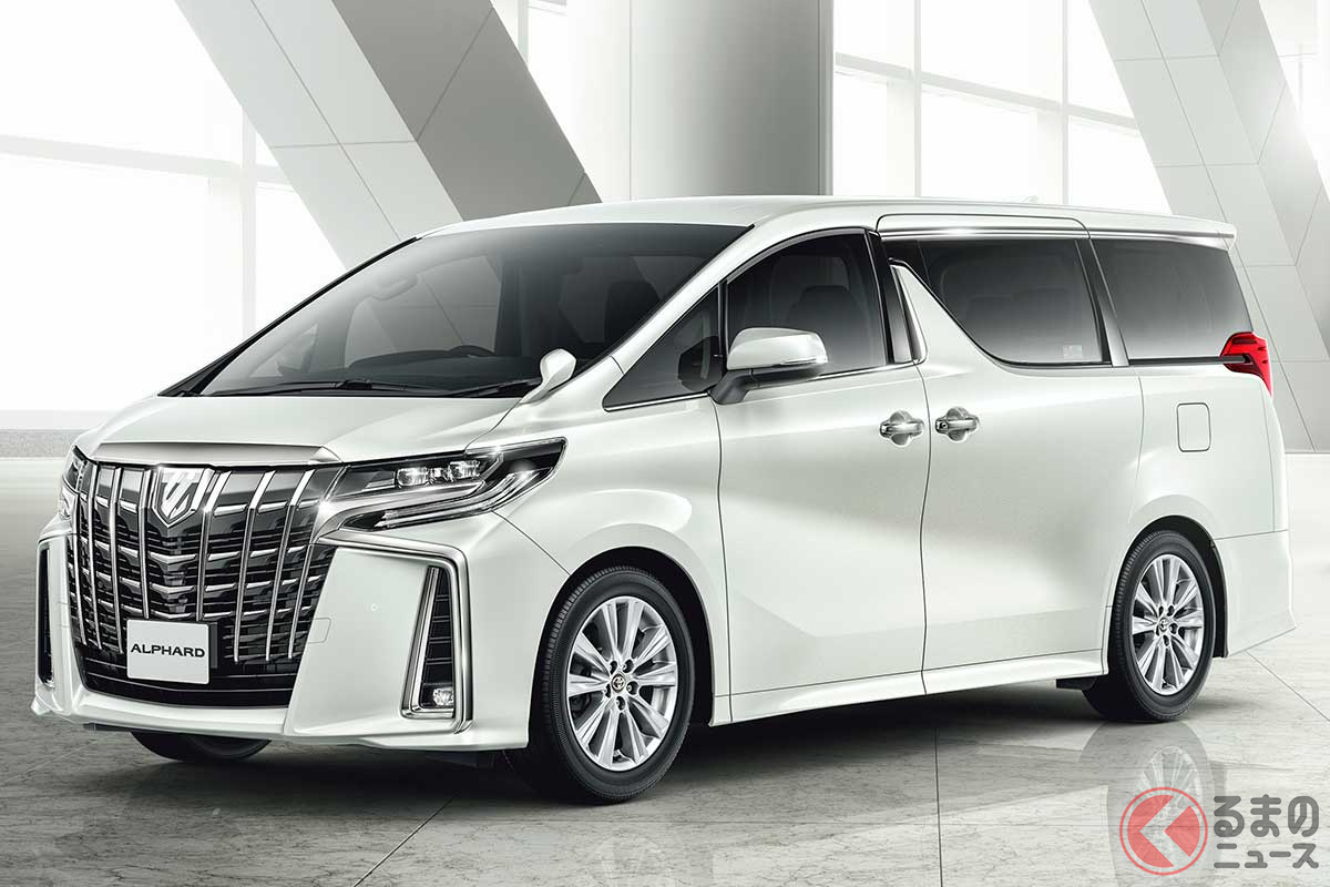 会社の社長や重役が乗るクルマといえば国産高級ミニバンのトヨタ「アルファード」を見かける機会が多い