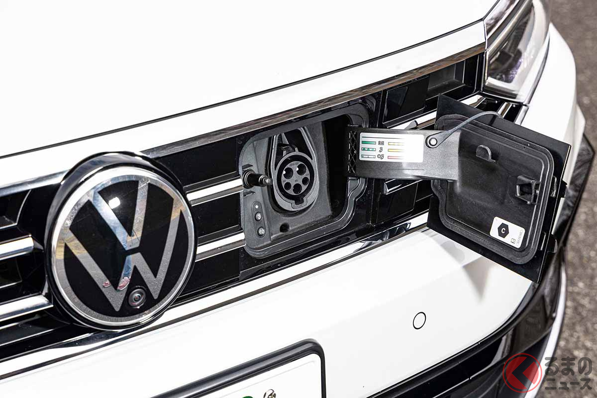 VW「パサートGTEヴァリアント」の充電リッド