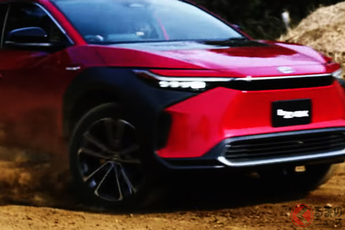 トヨタ新型「bZ4X」