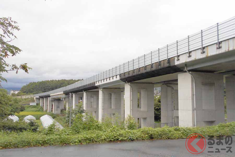 工事対象となる諏訪南IC～諏訪IC間の弓振川橋（画像：NEXCO中日本）