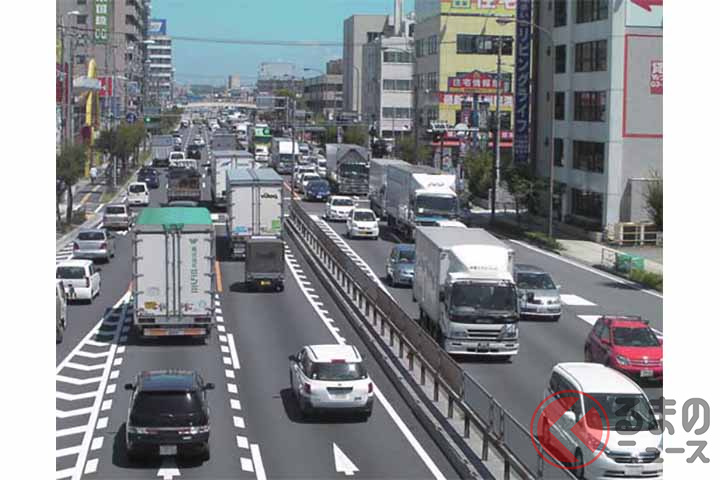 混雑している厚木市内の国道246号(画像:国土交通省関東地方整備局川崎国道事務所)