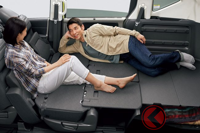 ホンダ「フリード+(プラス)」