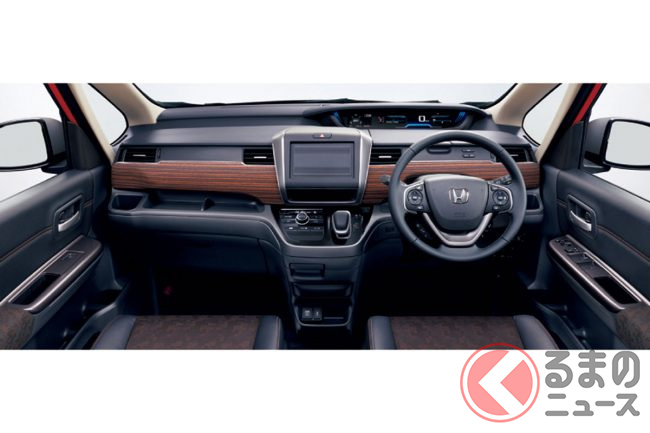 ホンダ「フリード+(プラス)」