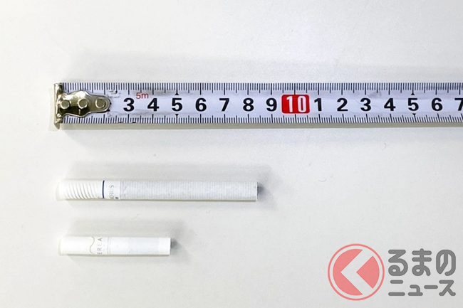 (上)紙巻たばこ/(下)加熱式たばこ