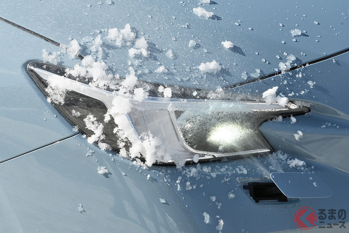 最近のクルマでは「ヘッドライトウォッシャー」を採用するモデルも存在