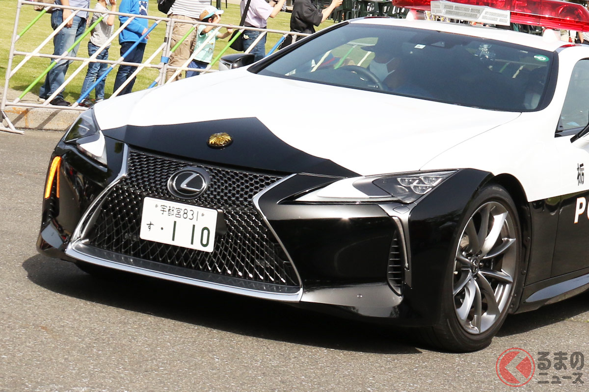 パトカー追い越したら違反になる 高速道路でドキドキ 何に注意すればいいのか くるまのニュース パトカー追い越したら違反になる 高速道路でドキドキ 何に注意すればいいのか くるまのニュース