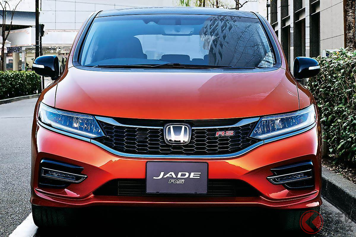 ファミリーカーとして開発されながらも走りの性能も重視したミニバンたち