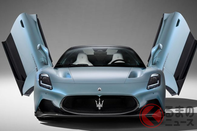 跳ね上げドアがカッコいい マセラティ Mcチェロ 世界初公開 最高時速3 の最速オープンスーパーカー くるまのニュース 跳ね上げドアがカッコいい マセラティ Mcチェロ 世界初公開 最高時速3 の最速オープンスーパーカー くるまのニュース